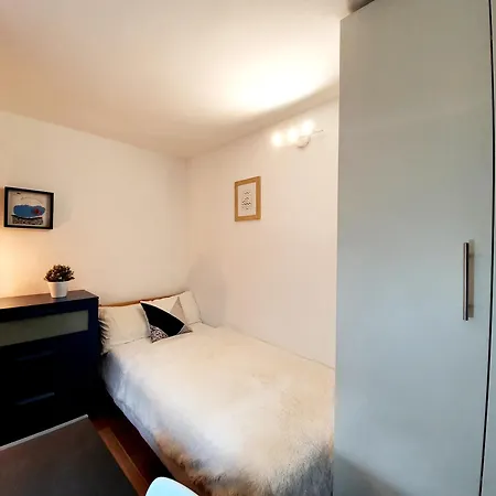 Mieszkanie Przy Operze Baltyckiej Apartmán